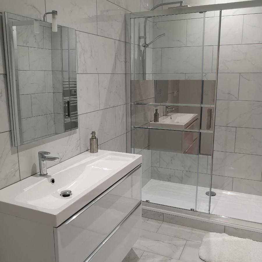Suite Familiale Saint-Exupery-Spacieux-Hypercentre-Wifi-Velo Castelnaudary Εξωτερικό φωτογραφία